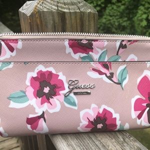 Guess Flower Wrisltet